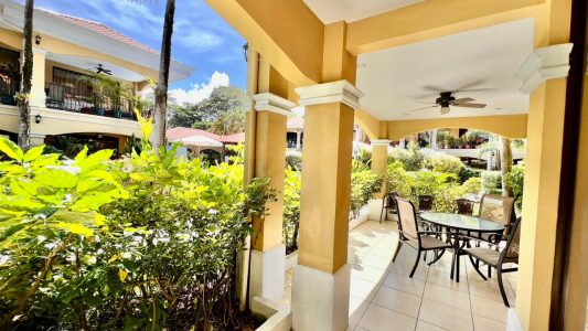 Condominium 8