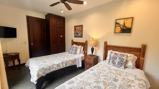 Condominium 6