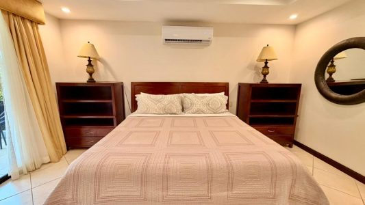 Condominium 8