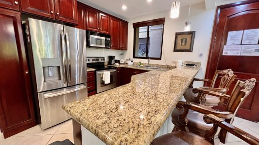 Condominium 8