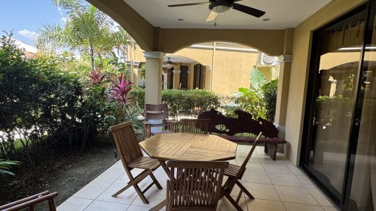 Condominium 6