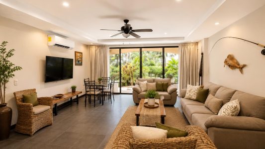 Condominium 6