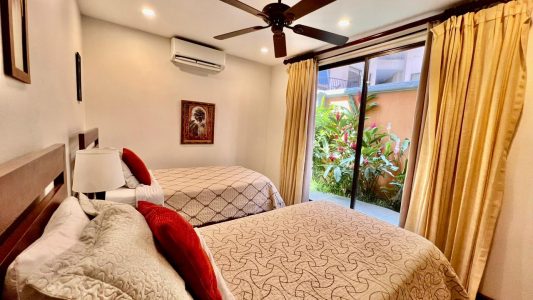 Condominium 8